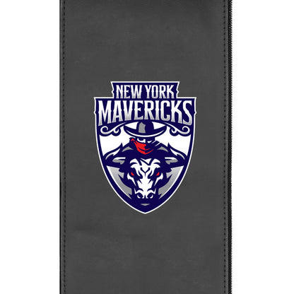 Stealth Power Plus Recliner with New York Mavericks Primary Logo