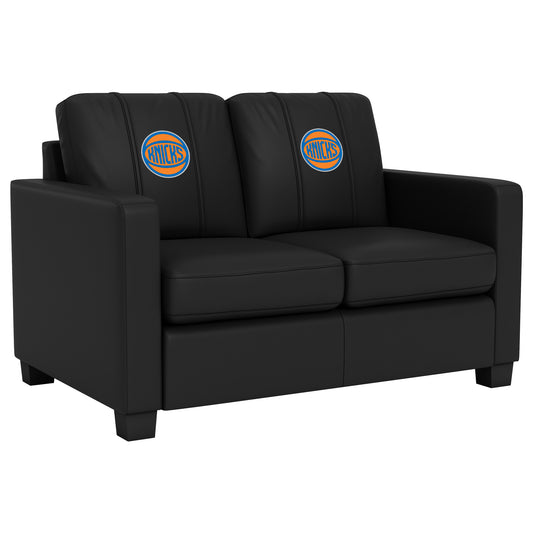 Dyno Stationary Loveseat with New York Knicks Secondary